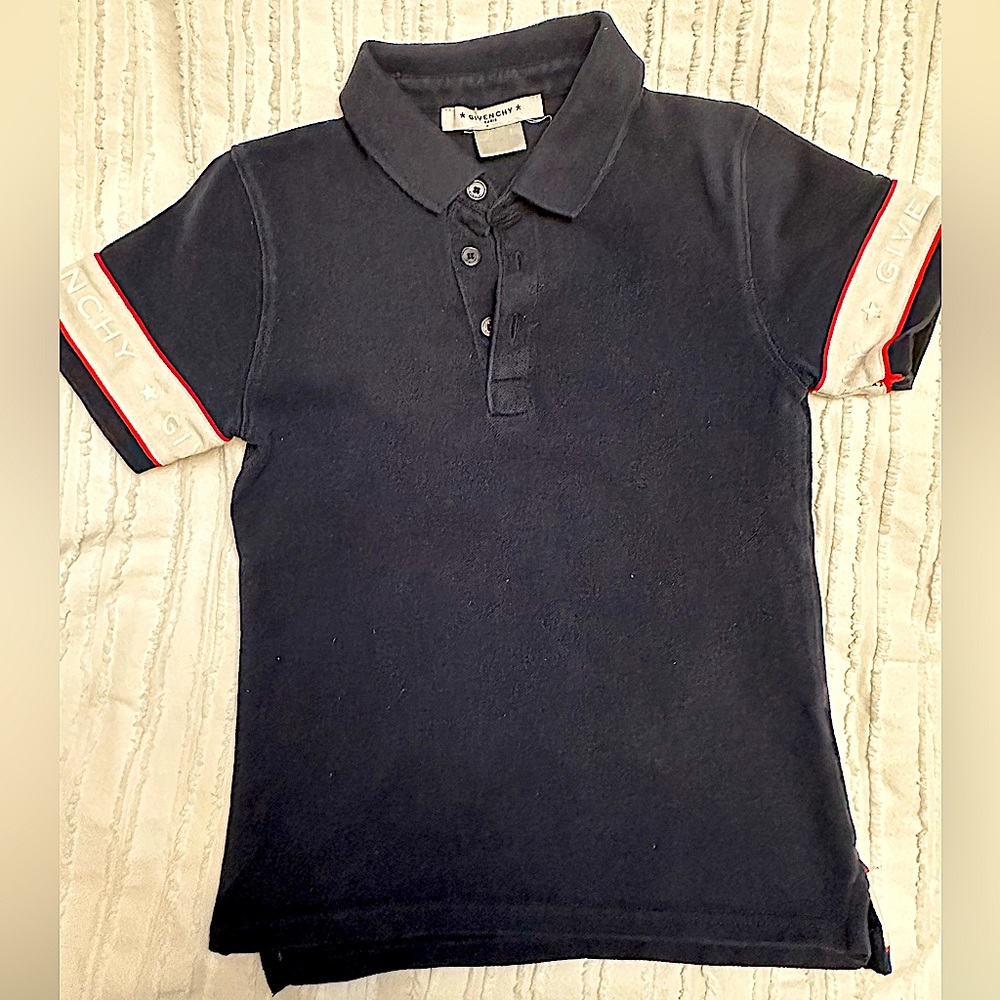 Givenchy boys tee size 8